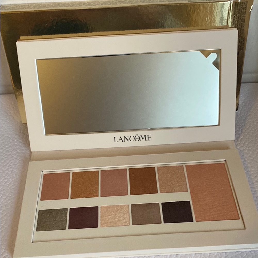 Eyeshadow Palette - Gold and Brown Shades - Picture 4 of 4